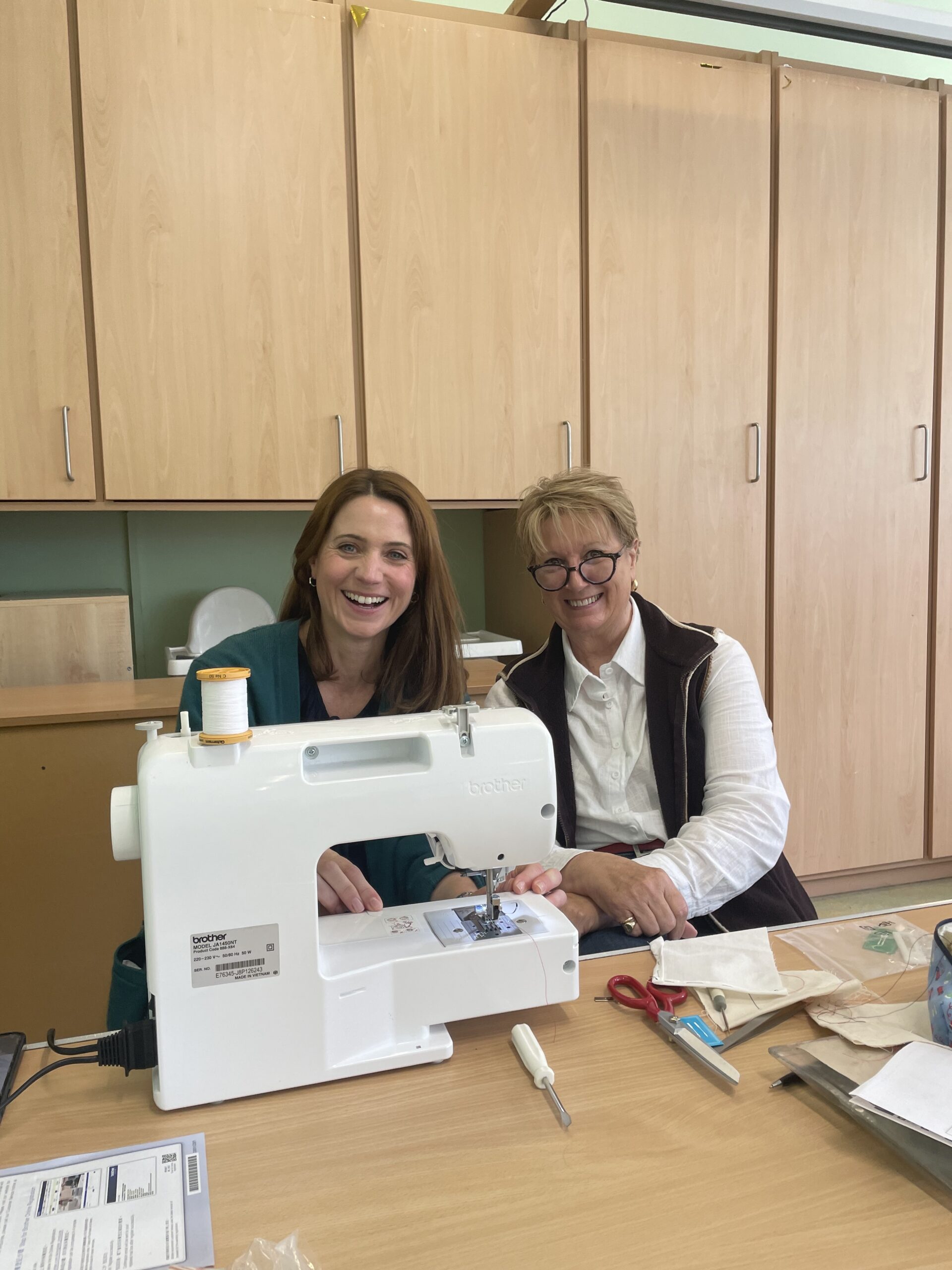 HOW TO Use A Sewing Machine